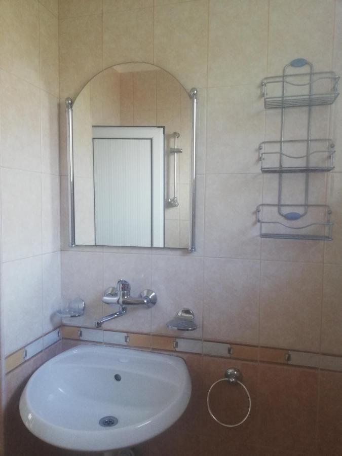 פומורי Apartments Anita מראה חיצוני תמונה